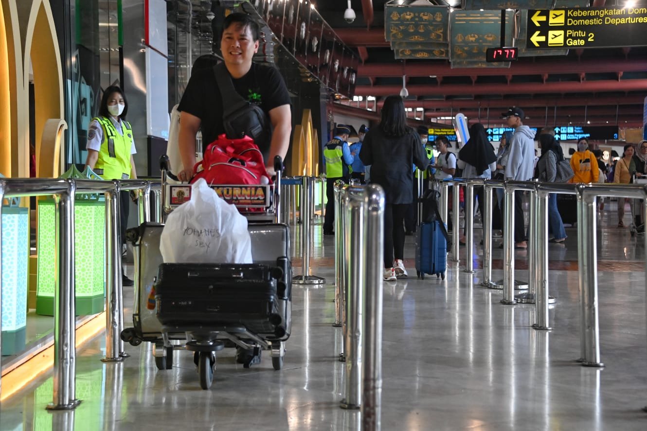 Evaluasi Arus Mudik Jumlah Penumpang Pesawat Di Bandara Soekarno Hatta