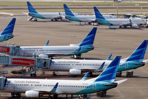 Jaga Keberlangsungan Perusahaan, Garuda Indonesia Rumahkan 800 Karyawan Kontrak