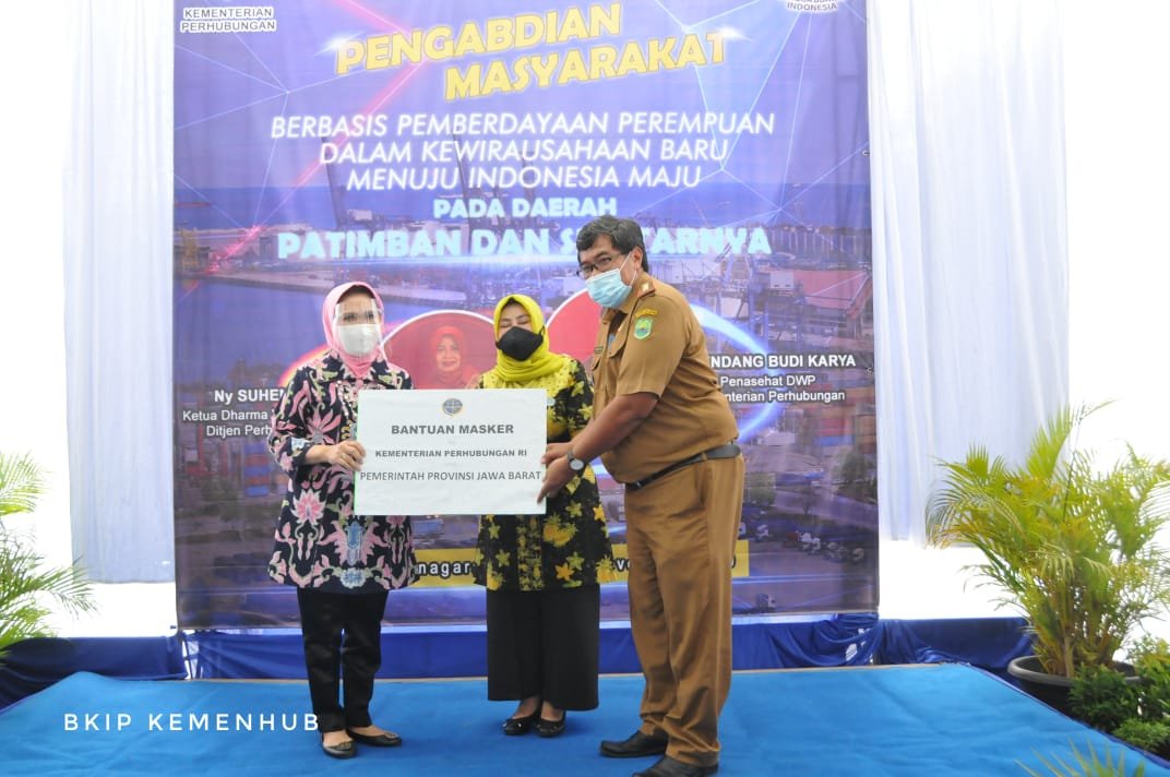 Kemenhub Beri Pelatihan Wirausaha Bagi Perempuan di Sekitar Pelabuhan Patimban - Nusantara Info