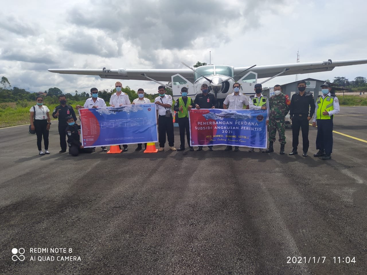 Penerbangan Perdana Angkutan Perintis Lasondre - Binaka - Sibisa - Binaka - Lasondre Berlangsung Kamis - Nusantara Info