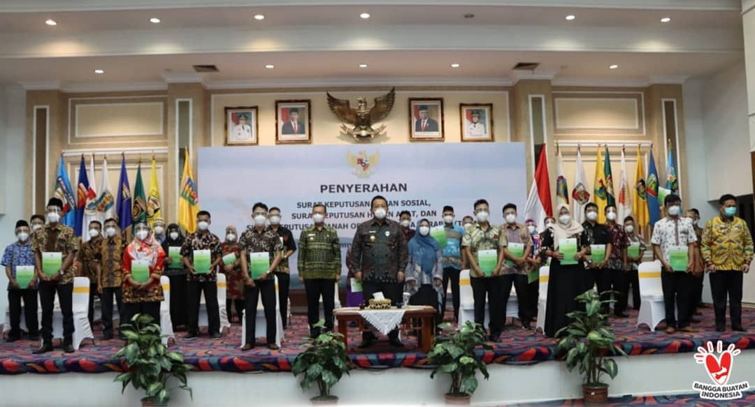 Gubernur Lampung Ikuti Kegiatan Penyerahan SK Hutan Sosial, Hutan Adat dan TORA Secara Virtual - Nusantara Info
