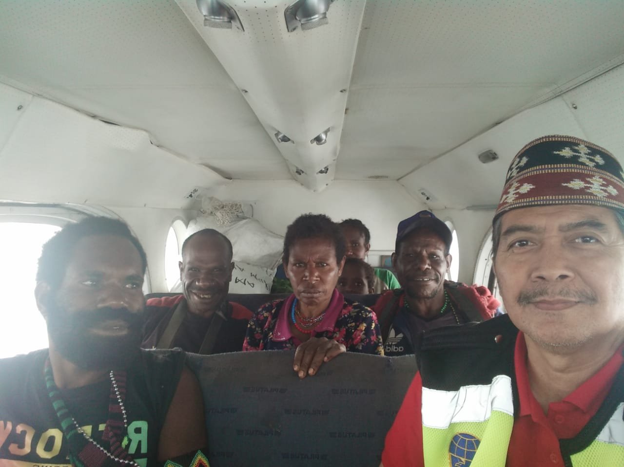 Melayani Pedalaman dengan Angkutan Udara Perintis Pilatus PC-6, Cerita Mantan Kaotban Usman Effendi Menerbangi Langit Papua