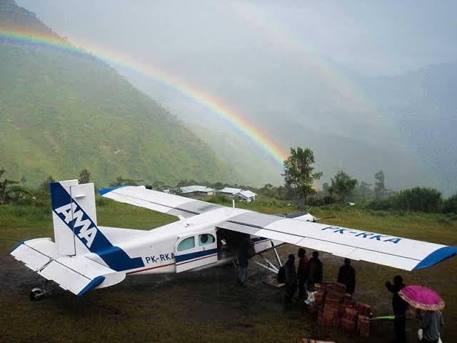 Naik Pesawat Pilatus di Langit Papua, Sensasional dan  Seperti Dalam Film  "Indiana Jones" 