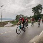 Nikmati Keindahan Danau Toba, Menparekraf Jajal Jalur Sepeda Tour de Samosir