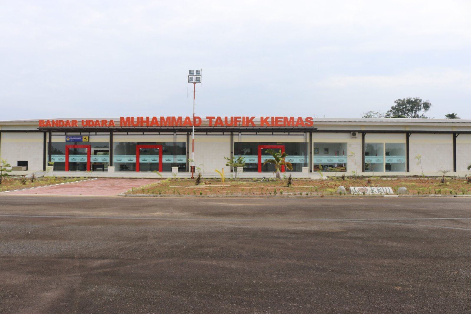 Bandara Pekon Serai Resmi Berganti Nama Jadi Bandara Muhammad Taufik Kiemas