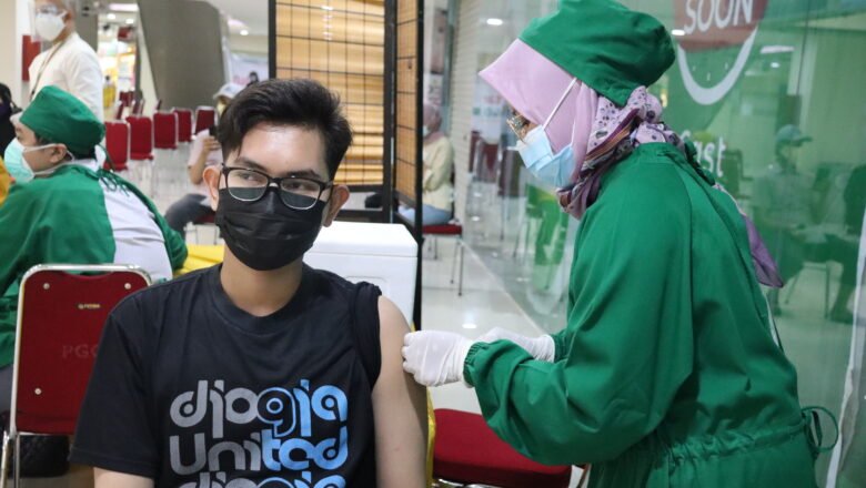 Metro Kebayoran dan Kyriad Metro Kebayoran Selenggarakan Vaksinasi Covid-19 Gratis