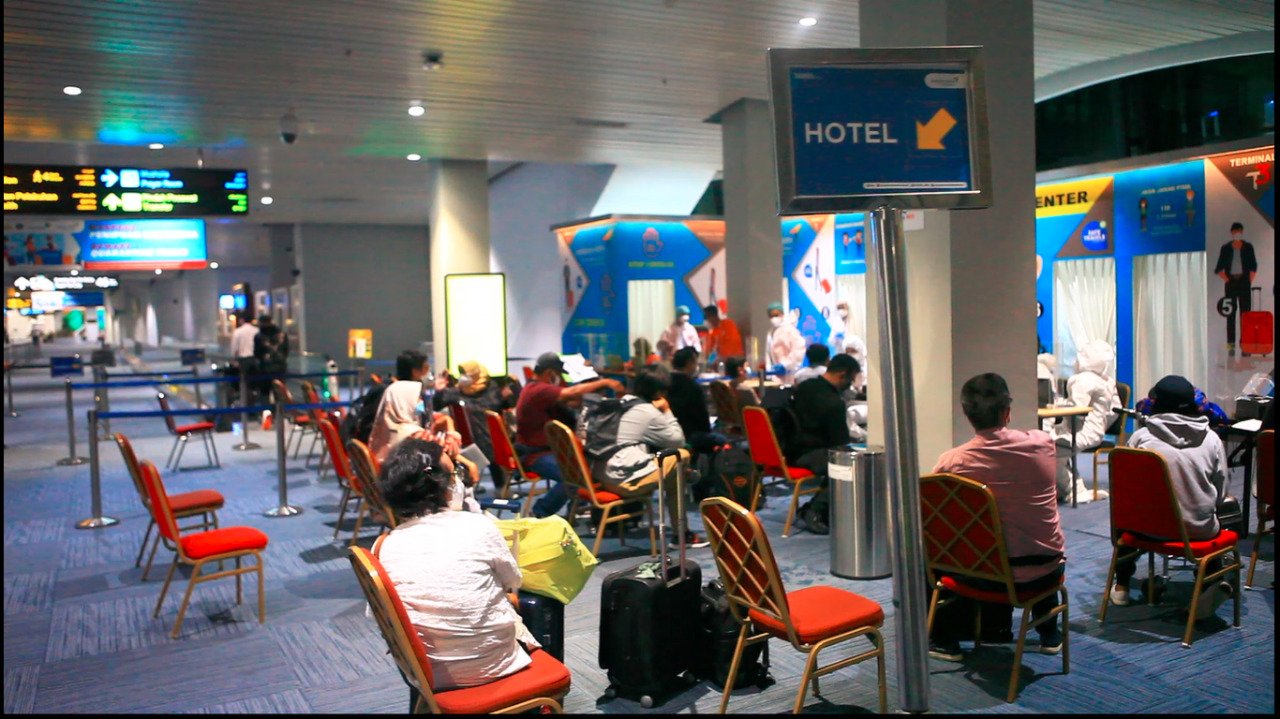 Tinjau Bandara Soekarno-Hatta, Menhub Cek Prosedur Pemeriksaan Kesehatan Penumpang Kedatangan Internasional