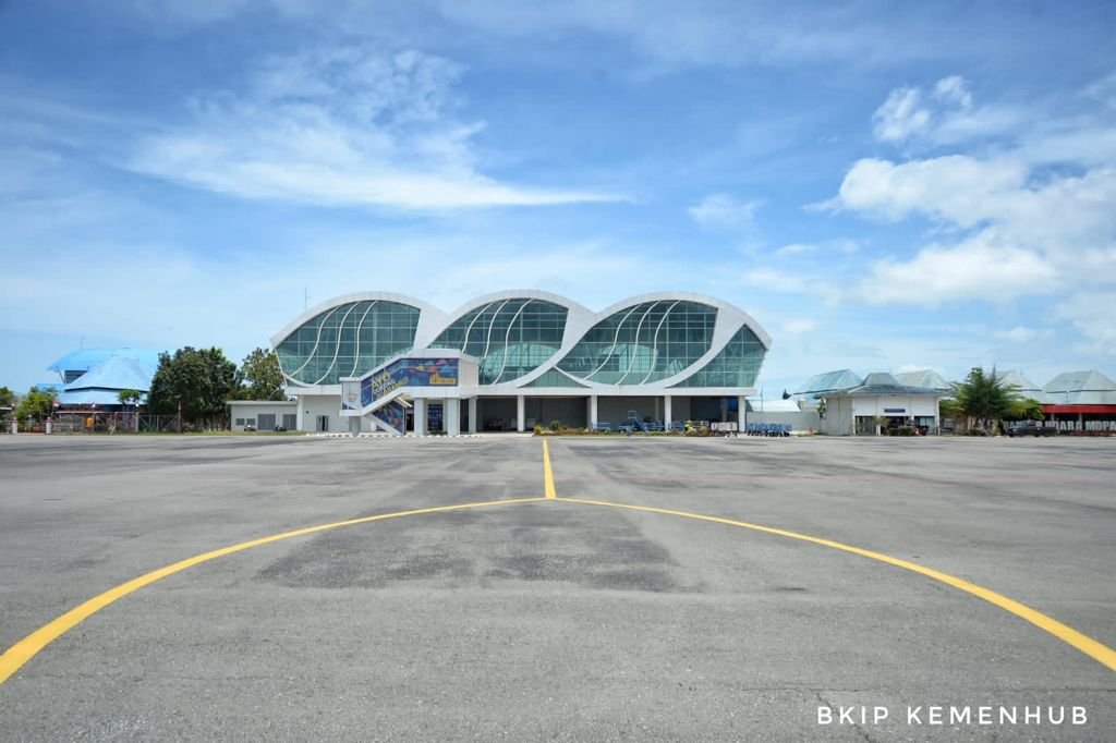 Presiden Jokowi Resmikan Terminal Baru Bandara Mopah Merauke