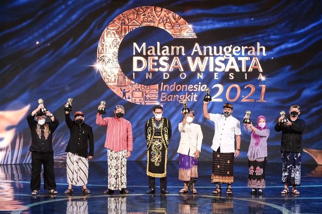 Tuntaskan Visitasi 50 Desa Wisata, Menparekraf Yakini Kebangkitan Ekonomi dari Desa