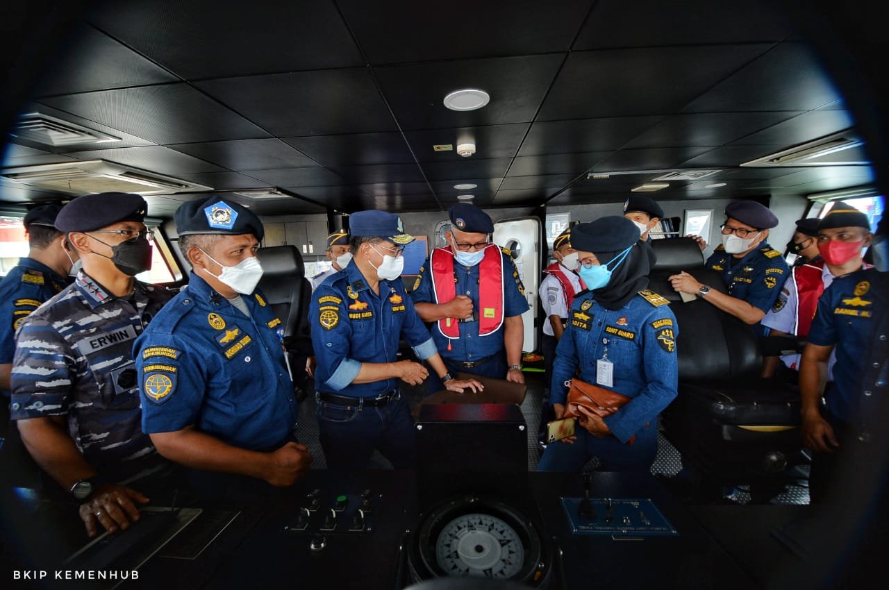 Gelar Apel Siaga Nataru di Pelabuhan Tanjung Priok, Menhub: Jaga Kelancaran Arus Penumpang dan Barang Dengan Prokes Ketat