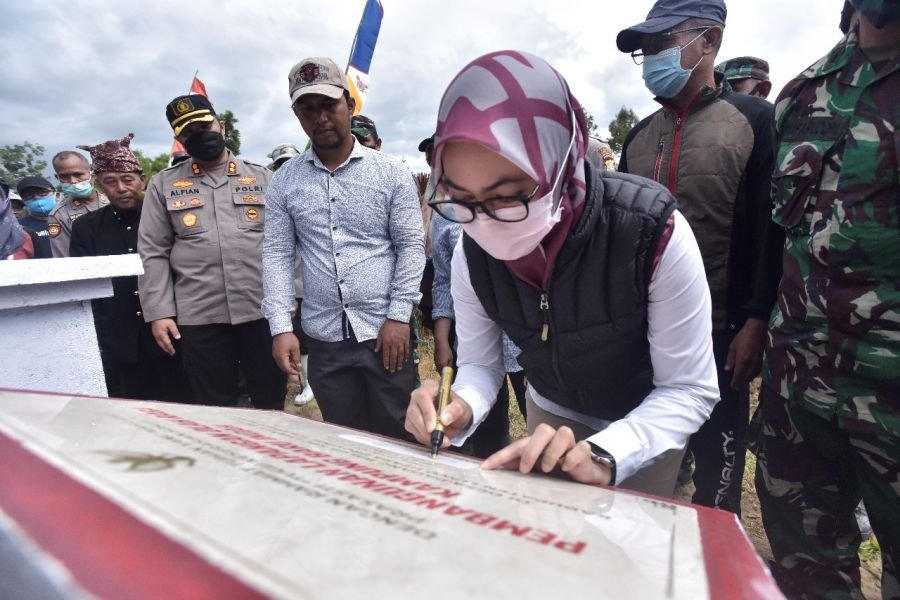 Tugu Keserasian Sosial Kemensos Kini Hadir di Kampung Baru Seko