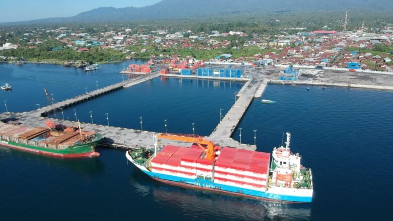 Kapal Tol Laut KM. Kendhaga Nusantara 9 Sandar Perdana di Pelabuhan Babang dan Pelabuhan Seketa