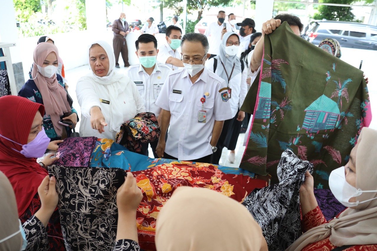 Litbang Kemendagri Lakukan Kajian Dinamika Perubahan Status Desa Menjadi Kelurahan di Kabupaten Bekasi