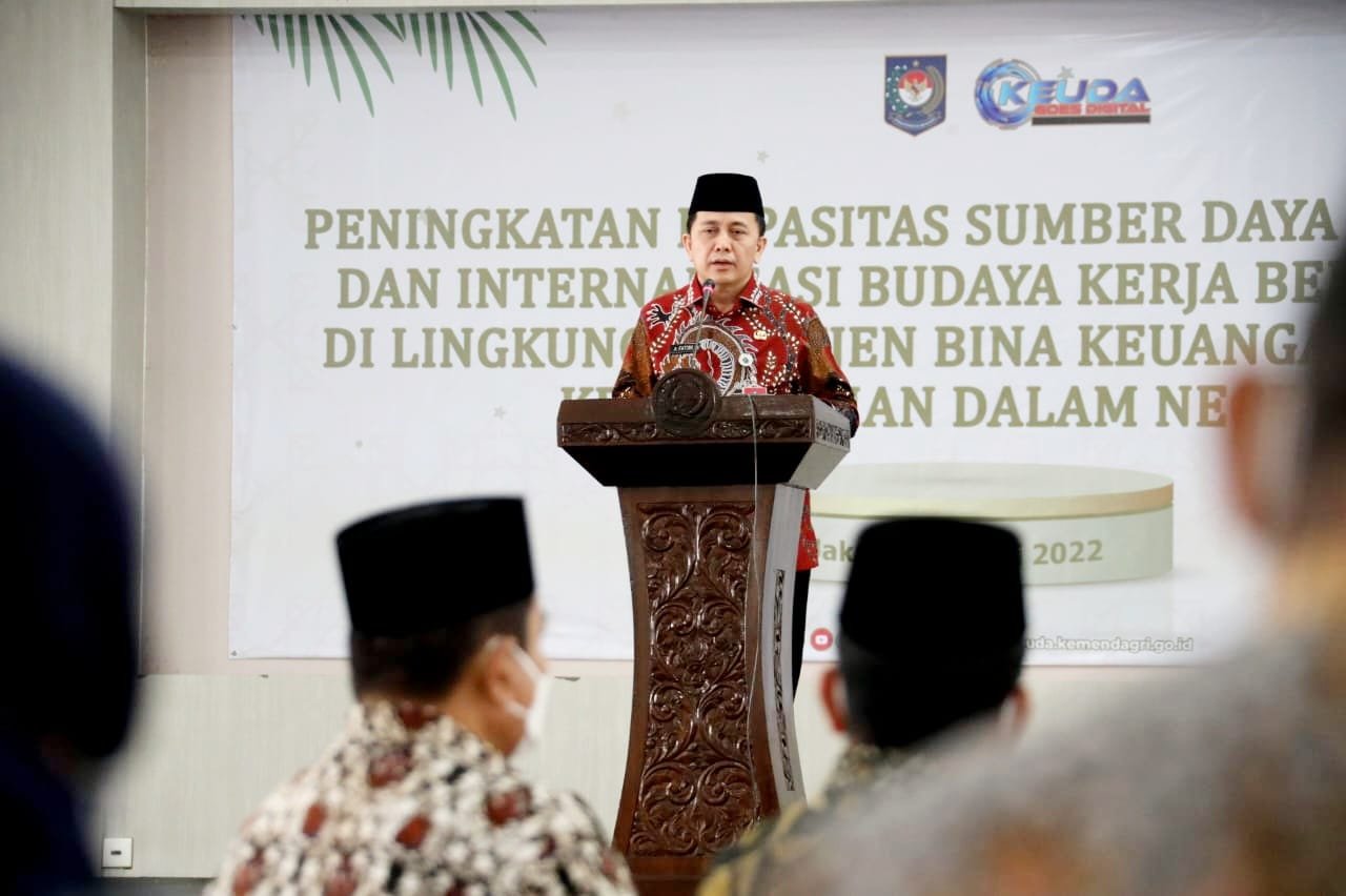 Dirjen Bina Keuda Kemendagri Ingatkan Jajarannya Jaga Akuntabilitas dan Integritas
