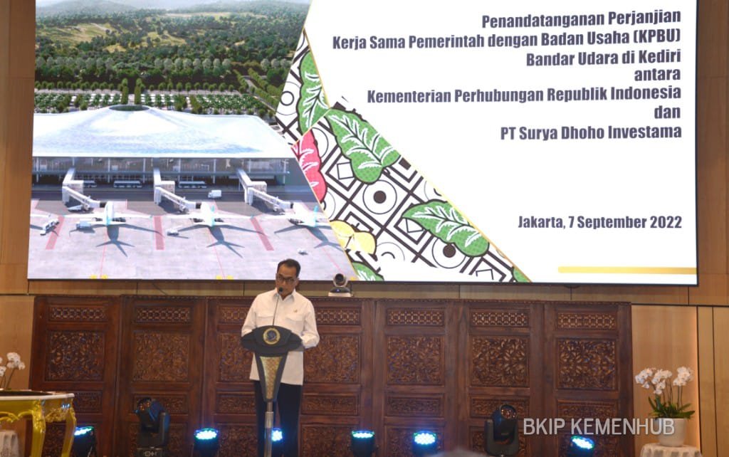 Bandara Baru Kediri, Proyek Pertama Bandara Dengan Pembiayaan Swasta Murni Ditandatangani