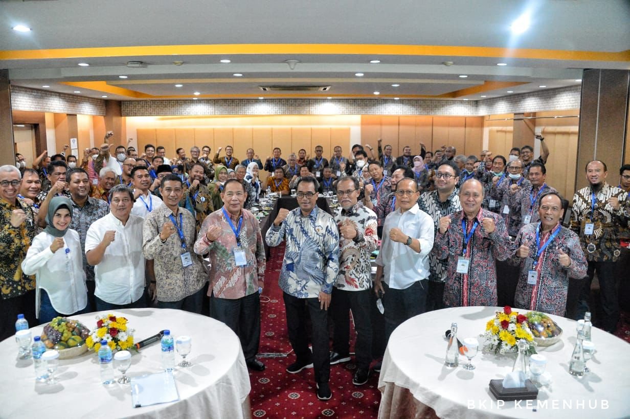 Menhub: Masyarakat Transportasi Bisa Jadi Mata Pemerintah di Lapangan