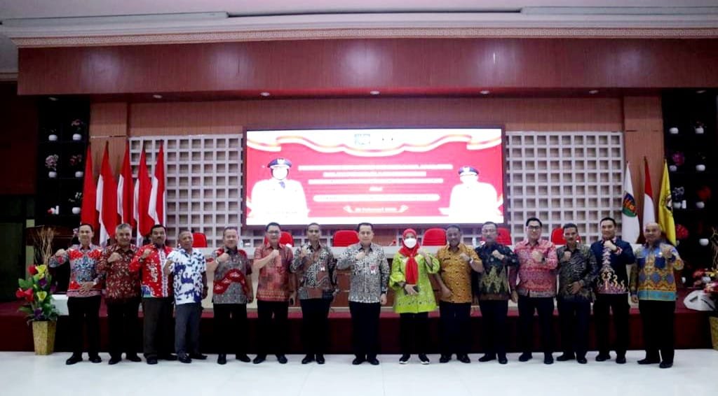 Bandar Lampung (26/2/2023): Tim Kementerian Dalam Negeri (Kemendagri) mengambil langkah awal dalam mendorong percepatan realisasi Anggaran Pendapatan dan Belanja Daerah (APBD) sejak awal tahun dan penanganan inflasi. Upaya ini dilakukan melalui monitoring dan evaluasi (monev) asistensi percepatan realisasi (APBD), penanganan inflasi, serta peningkatan kapasitas aparatur pengelolaan keuangan daerah Kota Bandar Lampung.