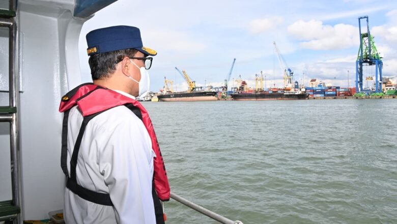 Menhub Tinjau Makassar New Port, Ditargetkan Rampung Pertengahan Tahun Ini