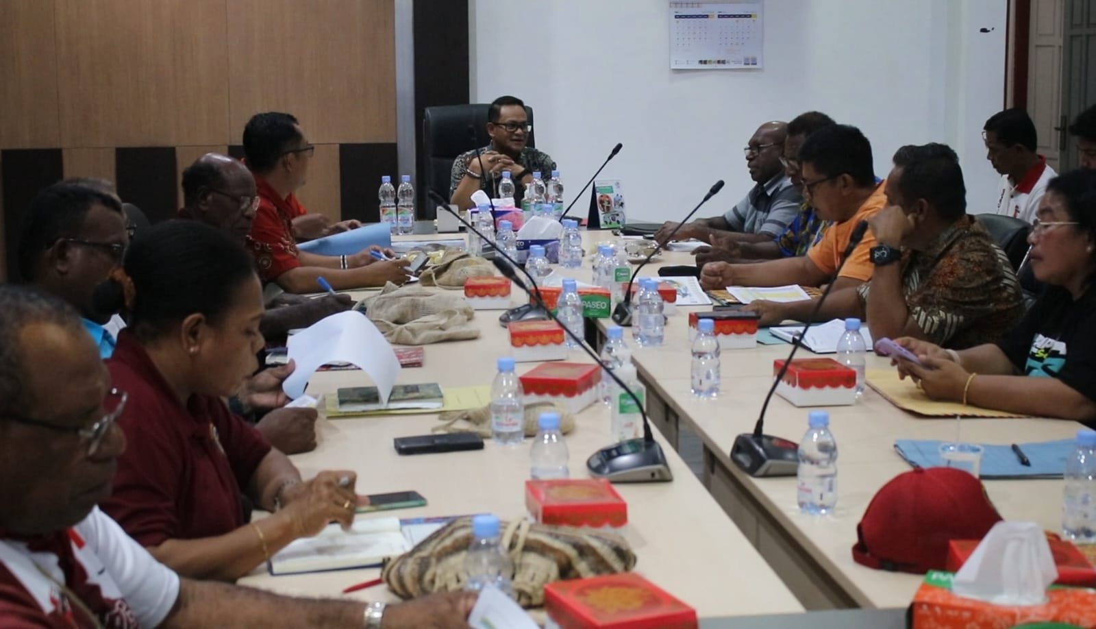 Pj Bupati Mappi Pimpin Rapat Evaluasi Kinerja dan Monev bersama Pimpinan OPD

