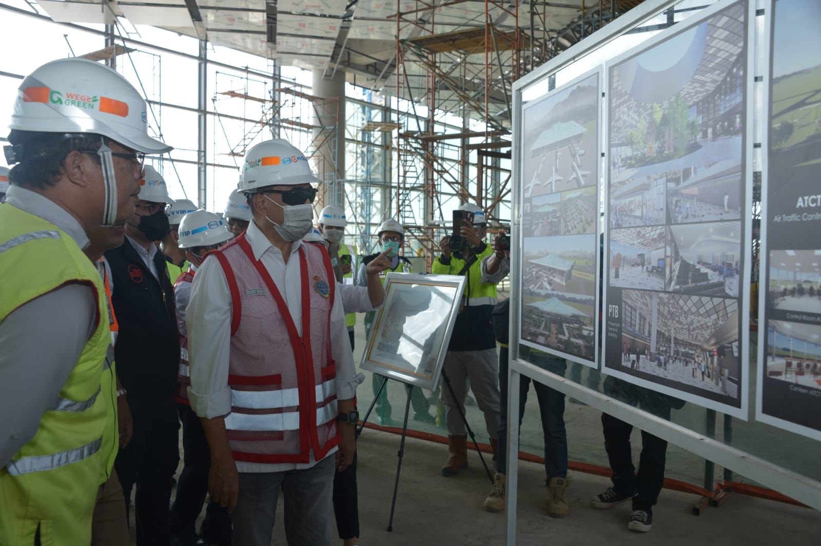 Tinjau Bandara Dhoho Kediri, Menhub Upayakan Ada Penerbangan Umroh Tahun Depan
