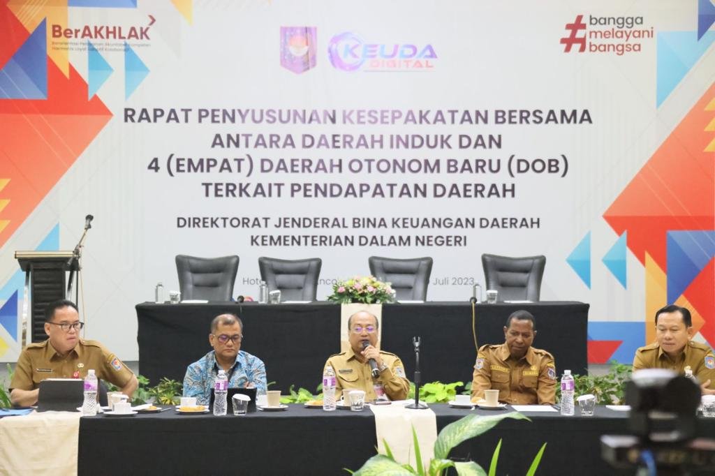 
Kemendagri Gelar Rakor Bahas Dasar Hukum Pemungutan Pajak dan Retribusi DOB di Papua 

