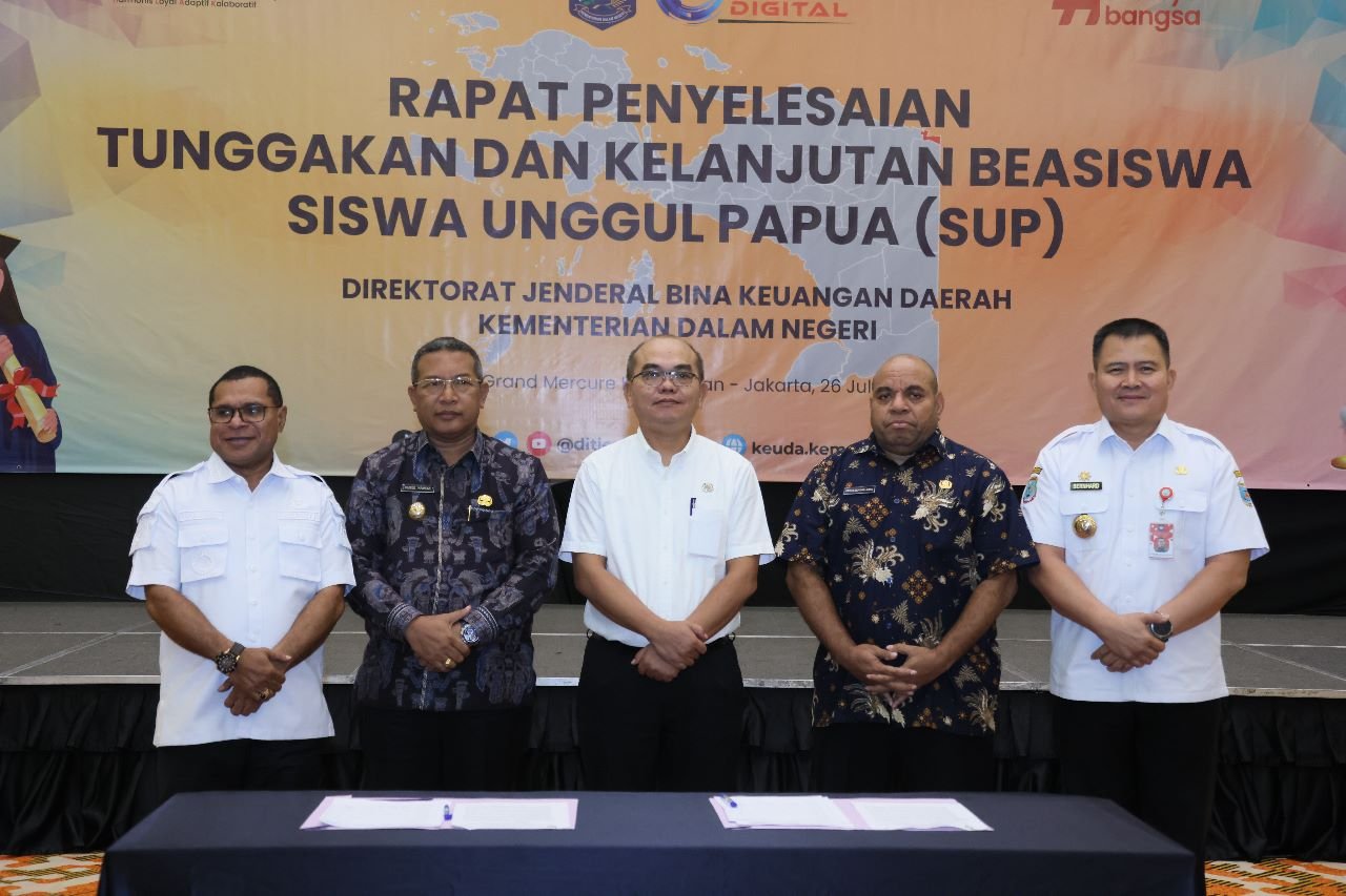 Kemendagri Kumpulkan Gubernur Bupati/Walikota se-Papua, Tunggakan Beasiswa Papua Selesai Paling Lambat 11 Agustus 2023
