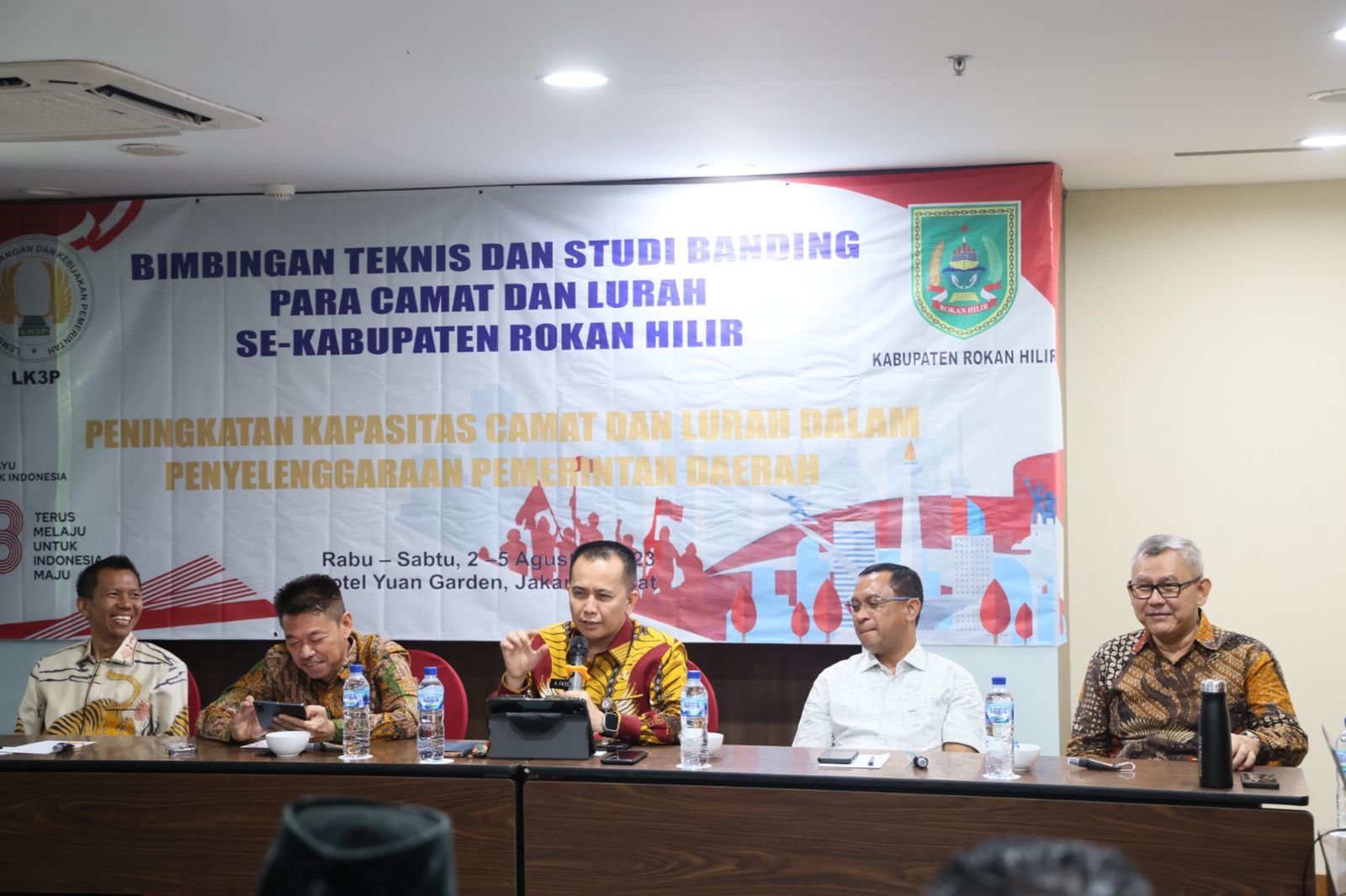 Dirjen Bina Keuda Kemendagri Beri Motivasi dan Arahan Camat dan Lurah se-Kabupaten Rokan Hilir