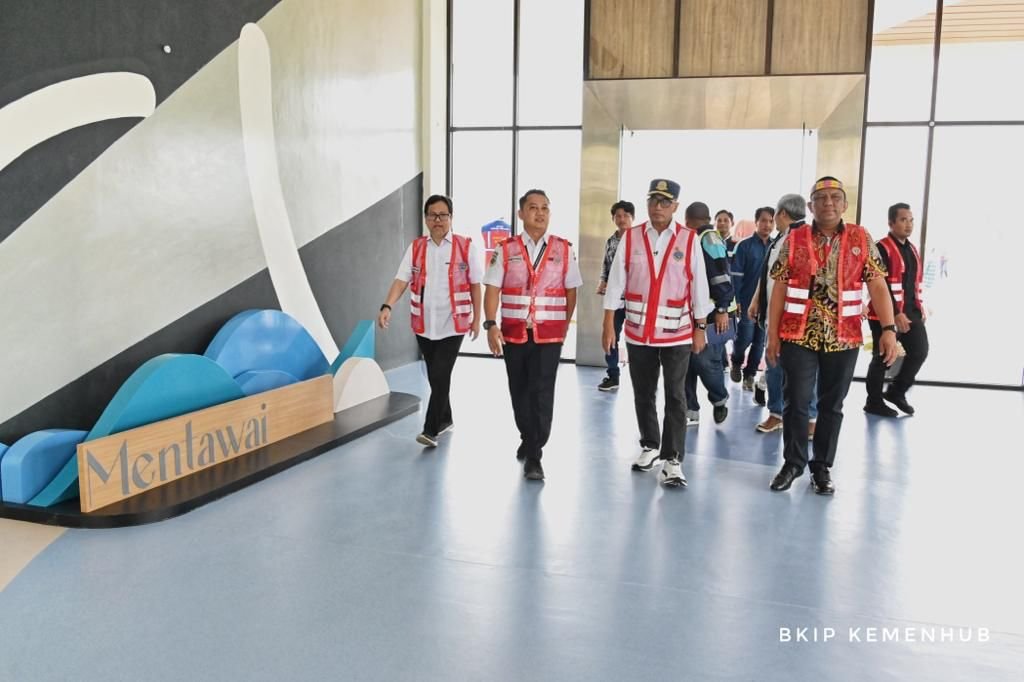 Tinjau Bandara Baru di Mentawai, Menhub: Sudah Selesai Dibangun dan Siap Dioperasikan Tahun Ini