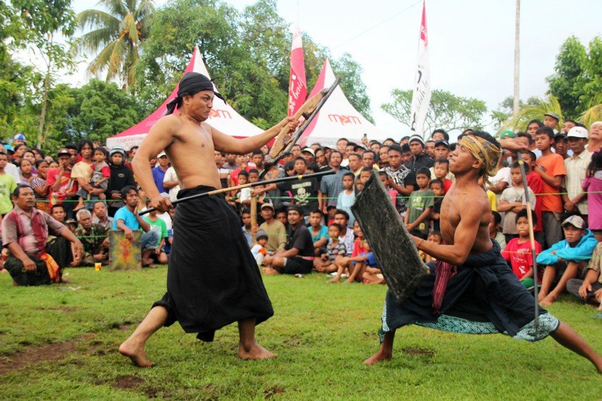 5 Tradisi Unik Menyambut HUT Kemerdekaan RI dari Berbagai Daerah di Indonesia 