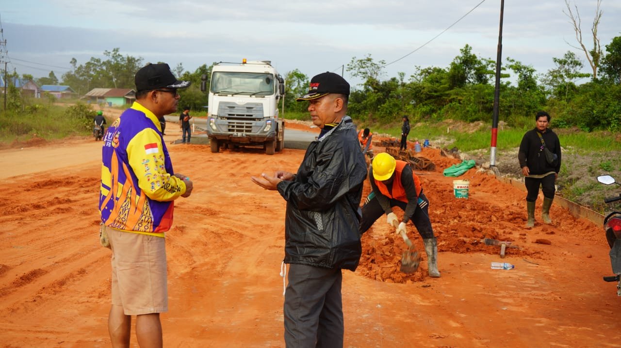 Pj. Bupati Mappi Tinjau Sejumlah Proyek Pembangunan Fisik