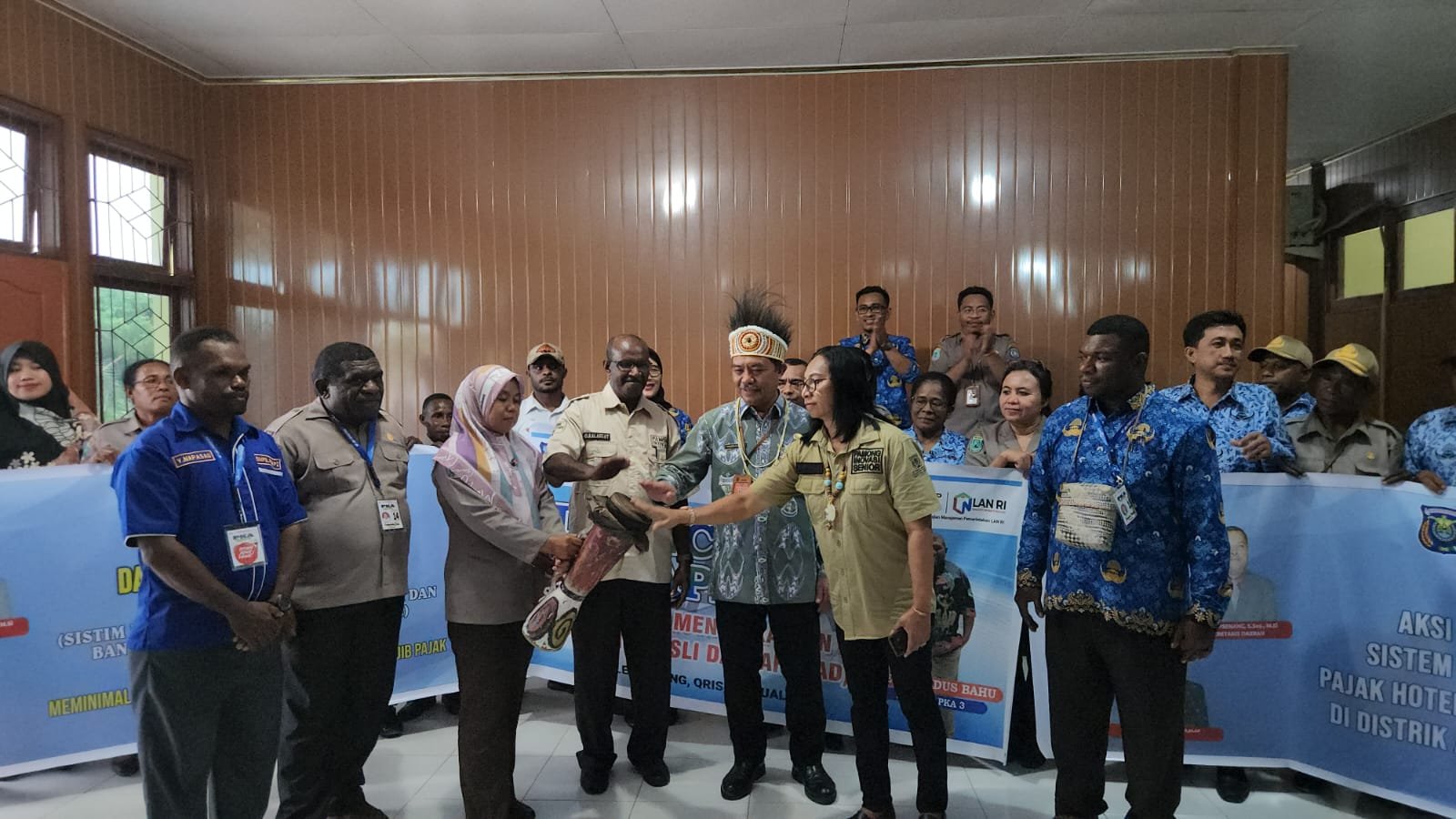 BSKDN Kemendagri Lakukan Monitoring Inovasi Sistem Informasi Pajak di Kabupaten Sorong
