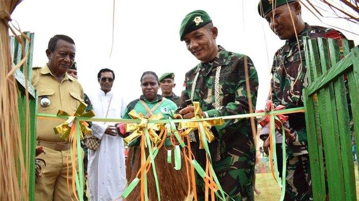 Gedung PAUD Si’Mbisa Diresmikan, Bunda PAUD Mappi Apresiasi Satgas Yonif 125/SMB