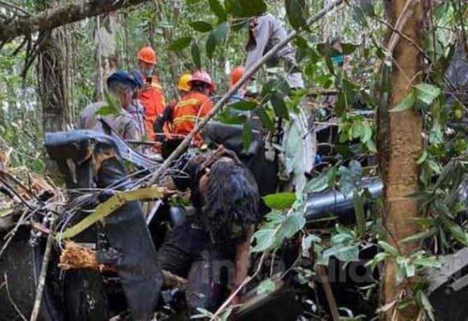 
Helikopter Bell 429 PK-WSW Jatuh di Hutan Halmahera Tengah, Tiga Penumpang Ditemukan Meninggal 