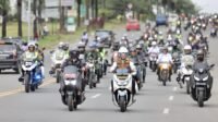 Kendarai Sepeda Motor, Pj Gubernur Agus Fatoni dan Forkopimda Sumsel Tinjau Empat TPS di Kota Palembang