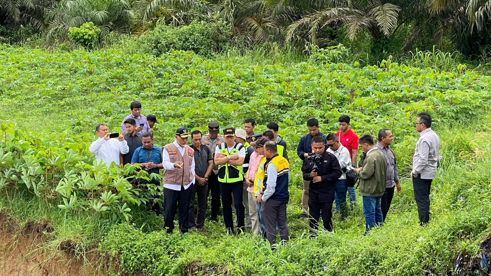 Akibat Banjir, Akses Menuju Bandara Internasional Minangkabau Ditutup Sementara 
