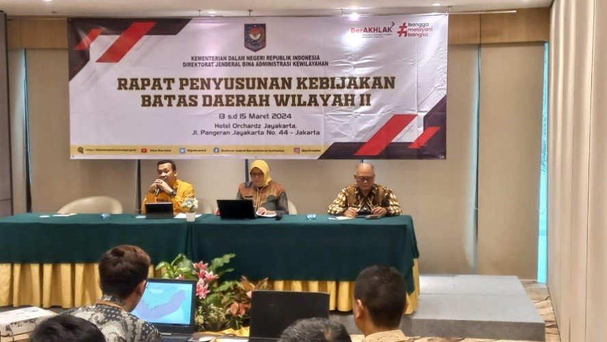 Ditjen Bina Adwil Kemendagri Intensifkan Pembangunan Batas Daerah 
