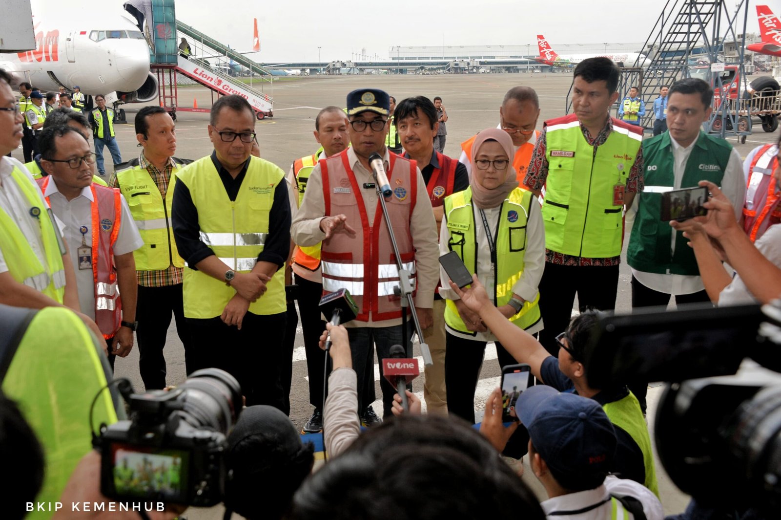 Tinjau Bandara Soekarno-Hatta, Menhub Cek Kesiapan Transportasi Udara Pada Angleb 2024