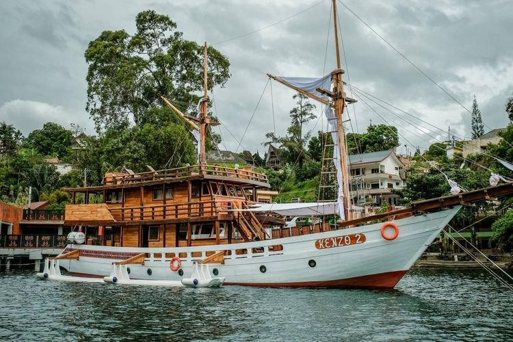 Dukung Wisata Bahari IKN, Ditjen Hubla Sediakan Layanan Kapal Pinisi