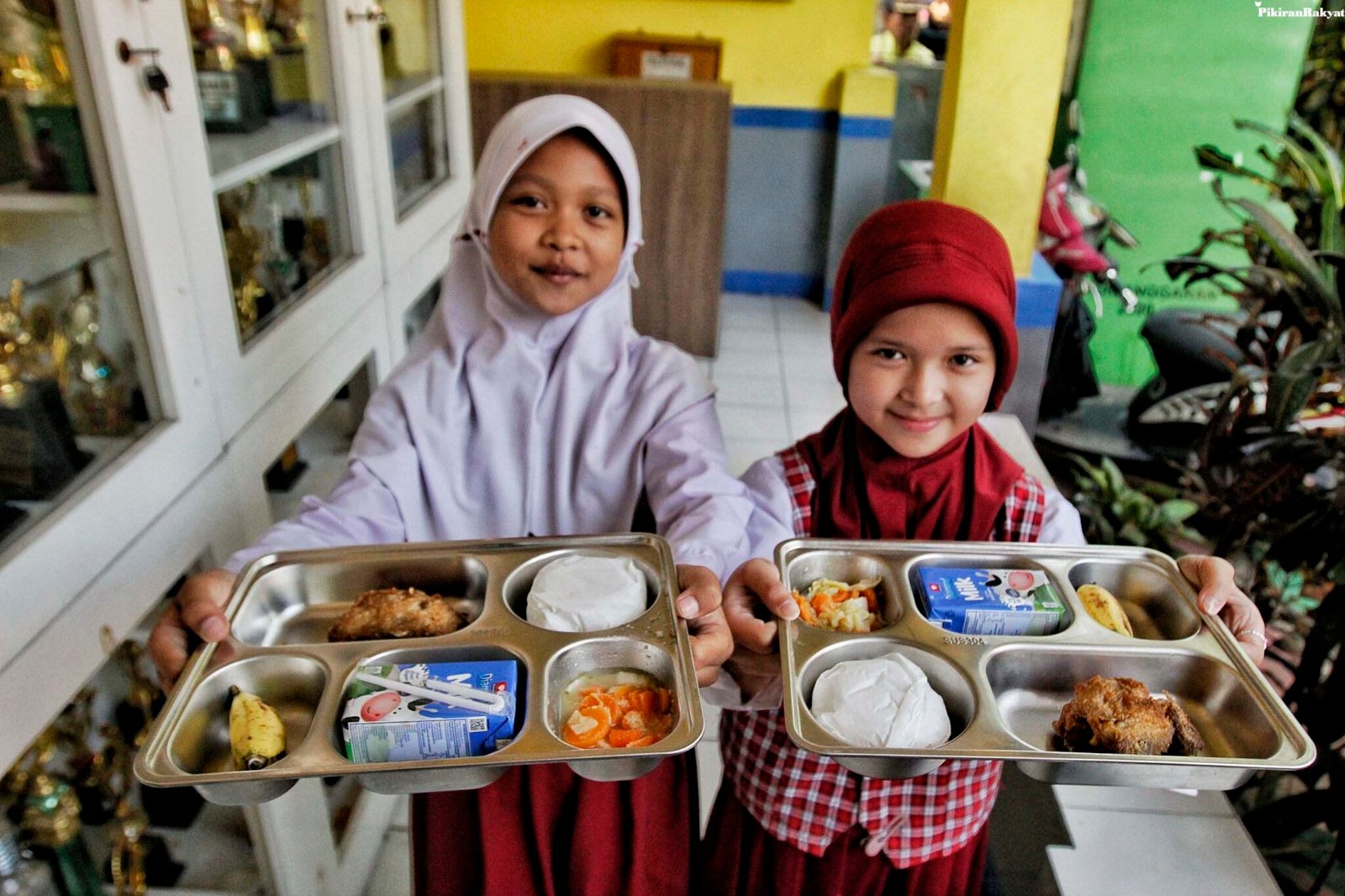 Anggaran Makan Bergizi Gratis Dipangkas Jadi Rp10 Ribu per Anak, Dapat Menu Apa Saja Ya?