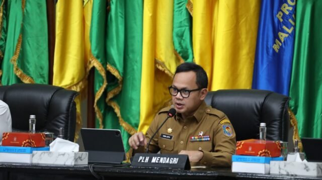 Jelang Nataru, Wamendagri Bima Arya Imbau Pemda Waspadai Kenaikan Harga Komoditas