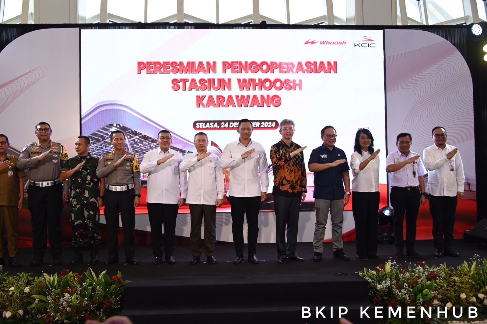 Stasiun Kereta Cepat Karawang Diresmikan, Menhub Dudy: Berpotensi Tingkatkan Ekonomi Daerah 