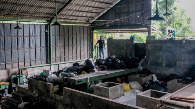 Pentingnya Pengelolaan Sampah di Kawasan Monkey Forest untuk Pariwisata Berkelanjutan