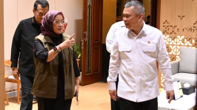 Menhub Dudy dan Menteri PANRB Koordinasikan Skema WFA untuk Lebaran 2025