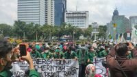 BEM SI Gelar Demo Indonesia Gelap Selama Tiga Hari, Tolak Efisiensi Anggaran Hingga Adili Jokowi