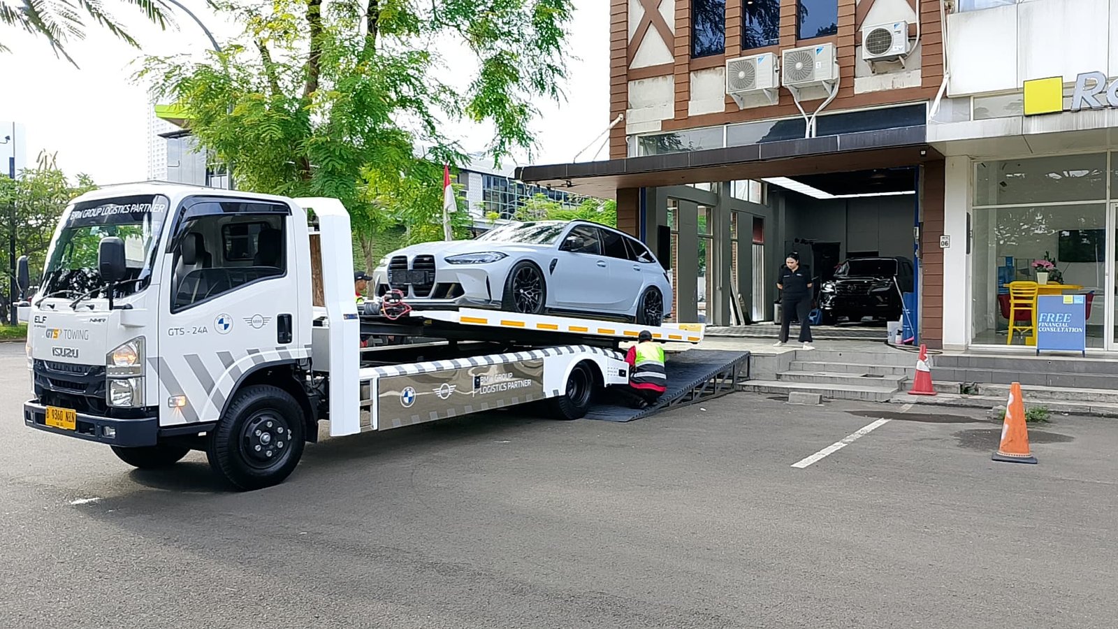 Pecinta Otomotif di Tangerang Menangkan Tender Towing untuk BMW di Indonesia 