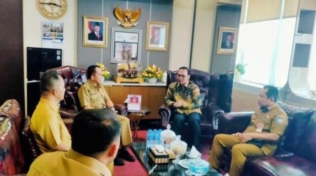 Dirjen Bina Keuda Agus Fatoni Terima Audiensi Bupati Seluma