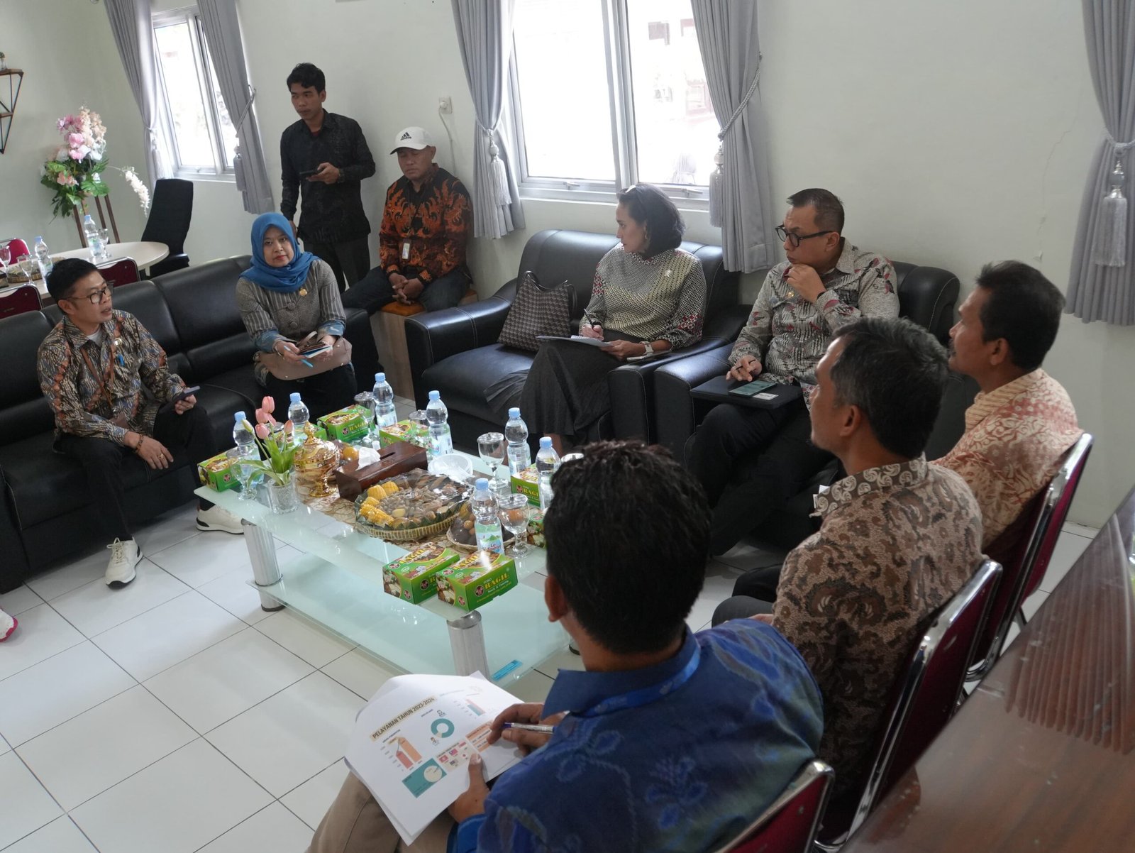 Kunjungi LTSA Kendal, Wamen PMI Christina Pastikan Layanan Penempatan Pekerja Migran Aman dan Transparan