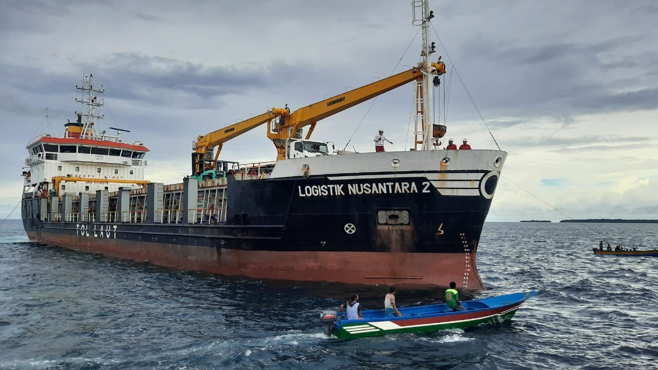 Konektivitas Transportasi Laut di Kabupaten Supiori: Tantangan dan Harapan di Ujung Utara Papua