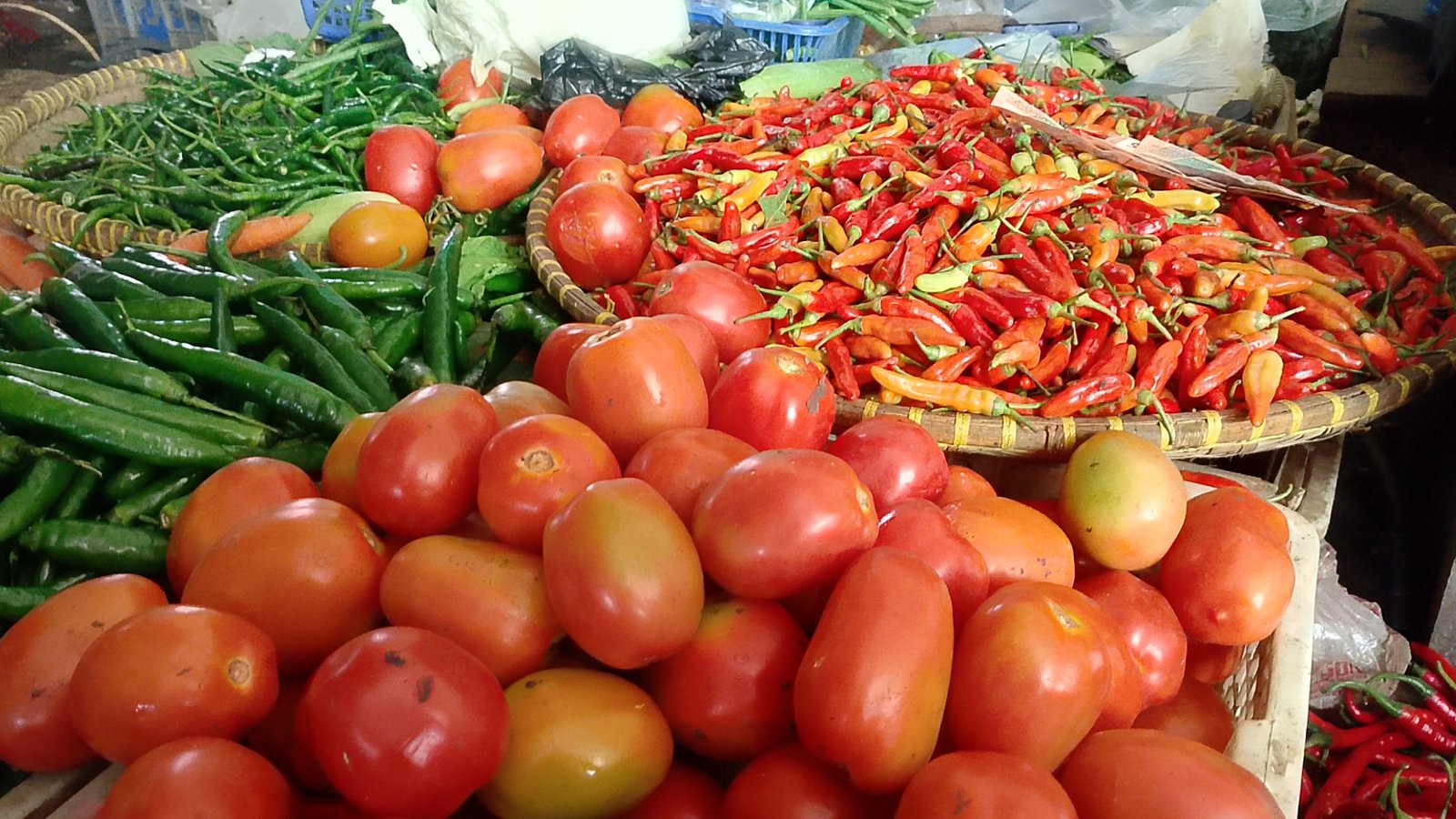Harga Pangan 15 Mei 2025: Bawang Hingga Cabai Turun