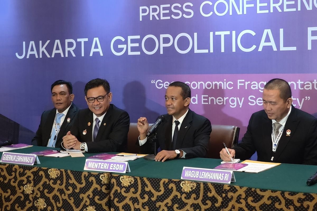 Dampak Perang Iran-Israel Potensi Harga Minyak Dunia Akan Naik, Bahlil: Saya Bilang Berdoa Saja!